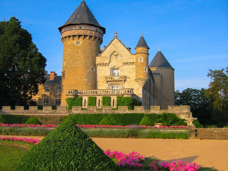 Hotel Chateau De Busset 3*